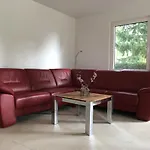 Komplettes Berlin Gaestehaus In Seenaehe 95qm2 Monteurzimmer 度假居 *