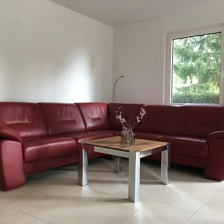 Komplettes Berlin Gaestehaus In Seenaehe 95qm2 Monteurzimmer Nyaraló *