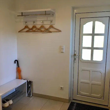 Komplettes Berlin Gaestehaus In Seenaehe 95qm2 Monteurzimmer *